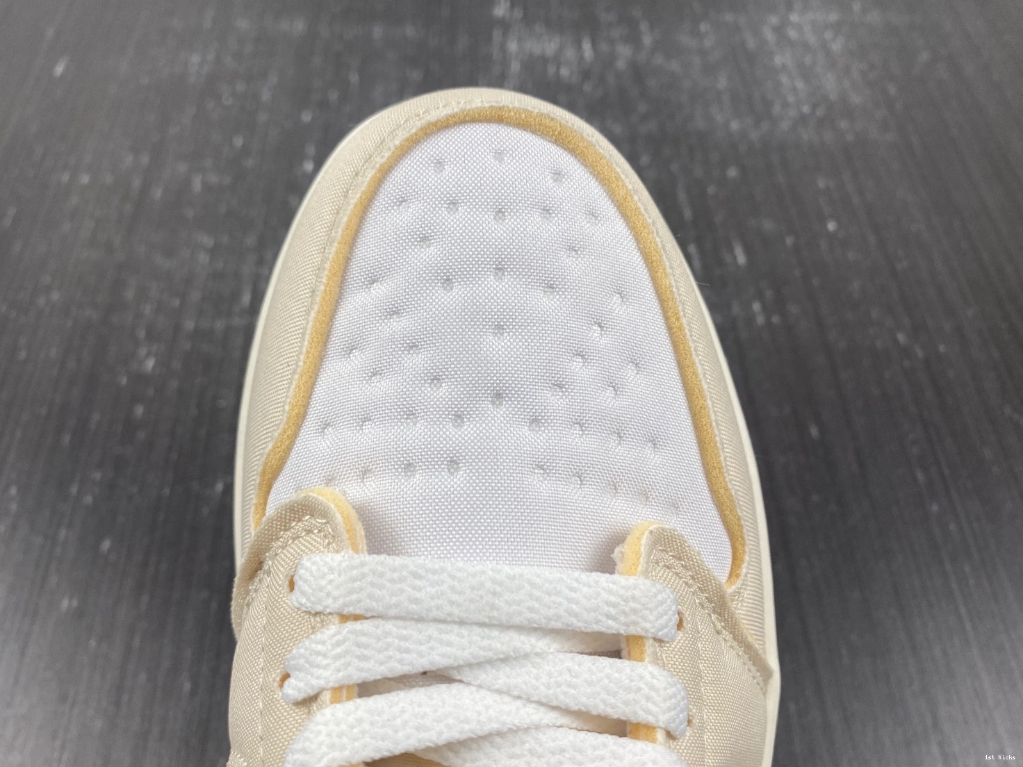 1 Low Jordan DV0982-100 Air 